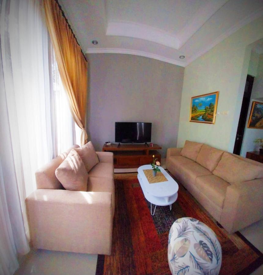 Gated 3Br Residence - 10 Mins From Malioboro Yogyakarta Exteriör bild